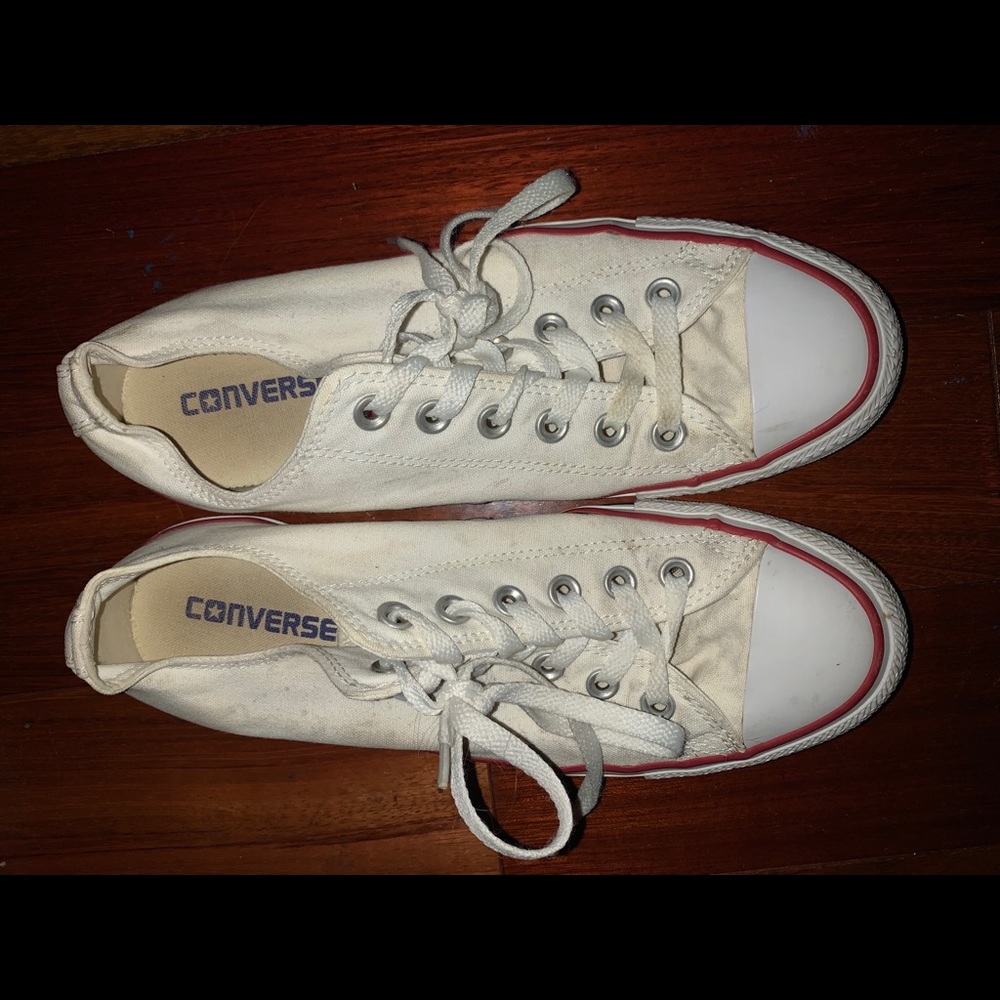White Lowtop Converse